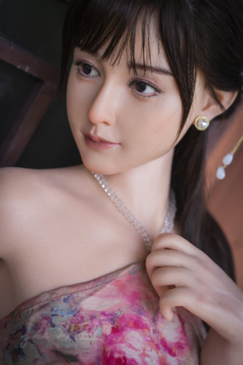 Miho 168C – Lalka silikonowa 168 cm z biustem C-Cup