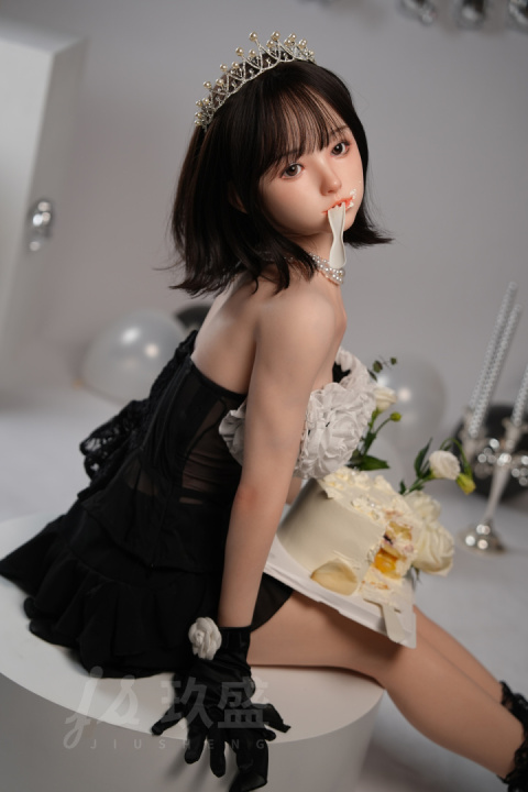 Hina ROS JIUSHENG DOLL 148B – Lalka silikonowa klasy premium Hina ROS JIUSHENG DOLL 148B – Lalka silikonowa klasy premium